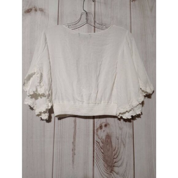Lulu's Shirt Ladies Extra Small White Crop Top Bell Sleeve Deep VNeck - Picture 2 of 8